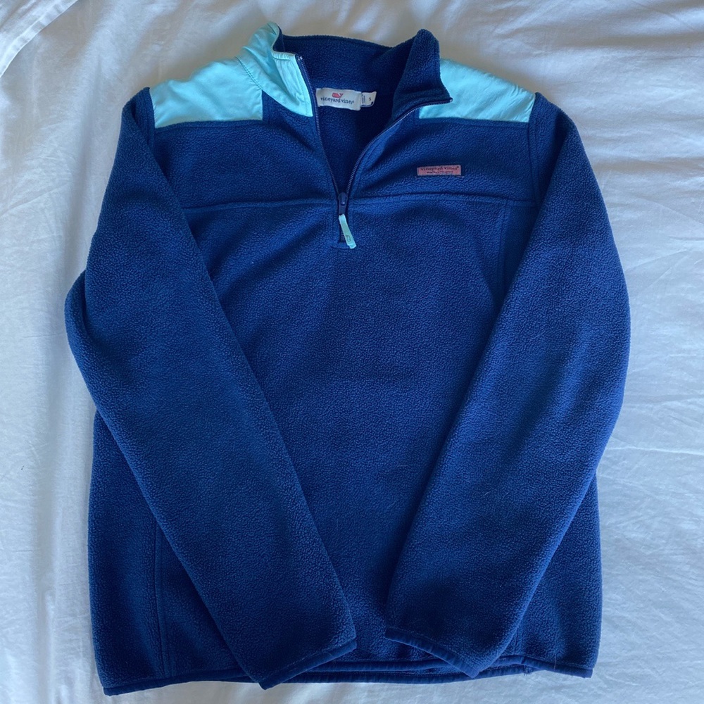 Vineyard vines fleece pull over